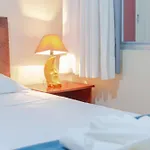 Apto Na Rua 1200, Calcadao 100M Da Praia P2189